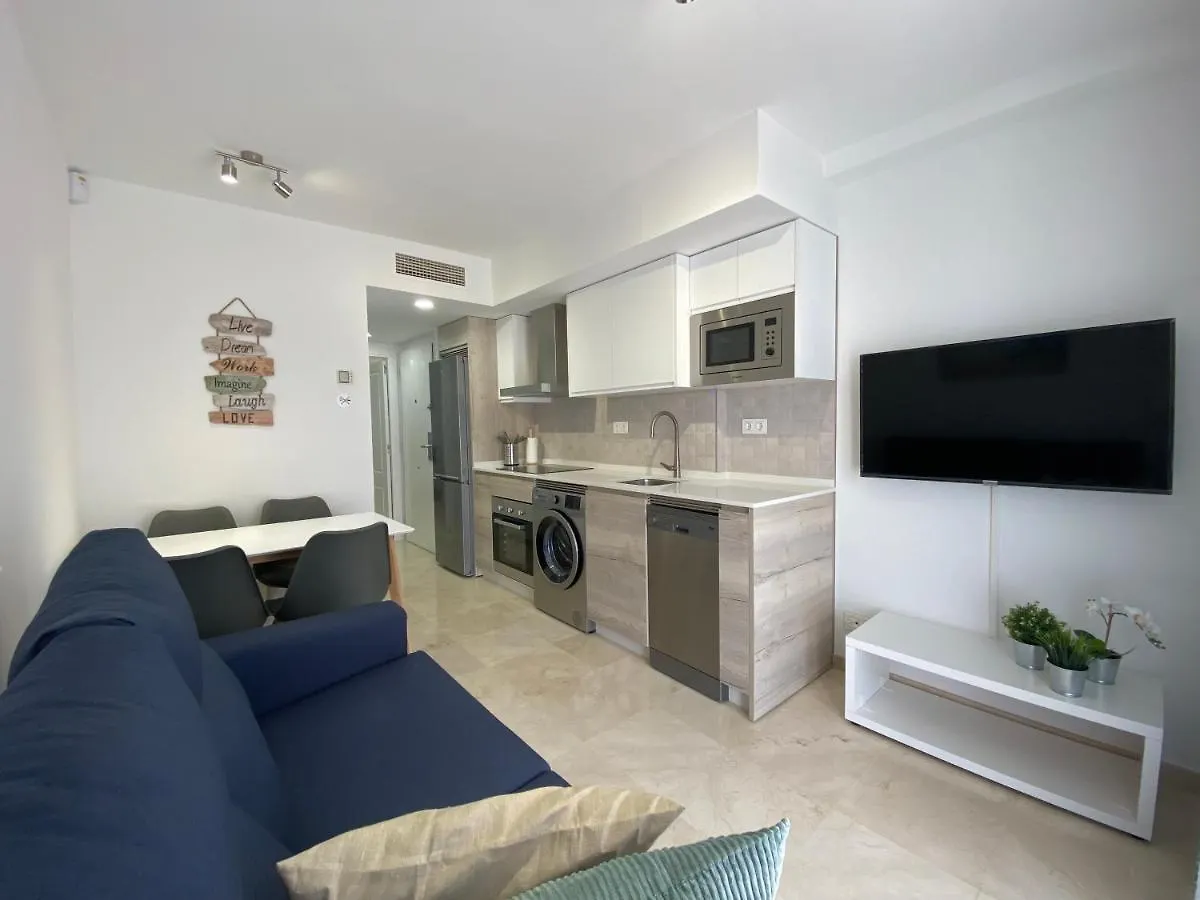 Los Patos Benalmadena Beach - Parking Privado Apartment